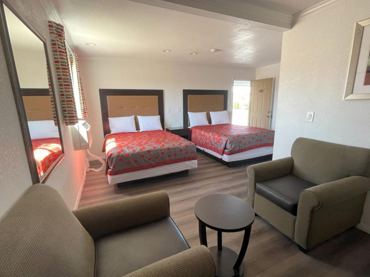 Palm Inn Mojave Exterior photo